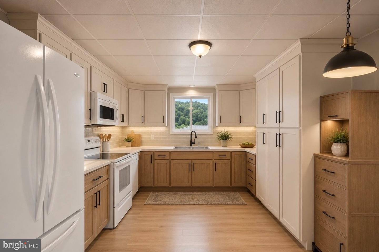 71 Lewland Property Photo 24