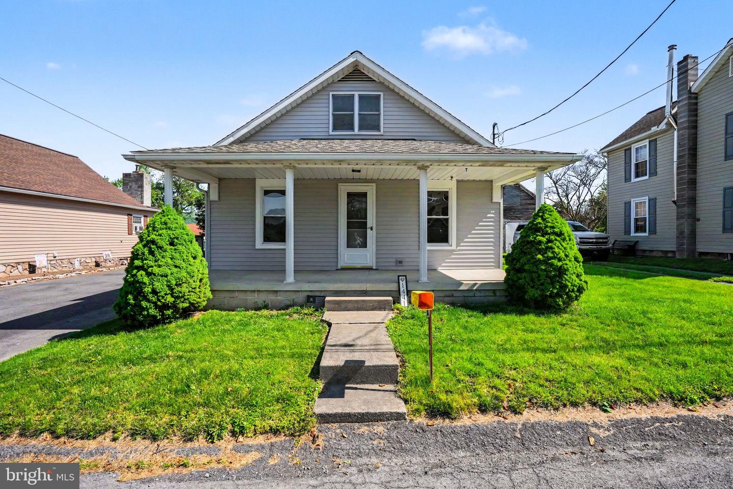 1441 N RIVER RD
