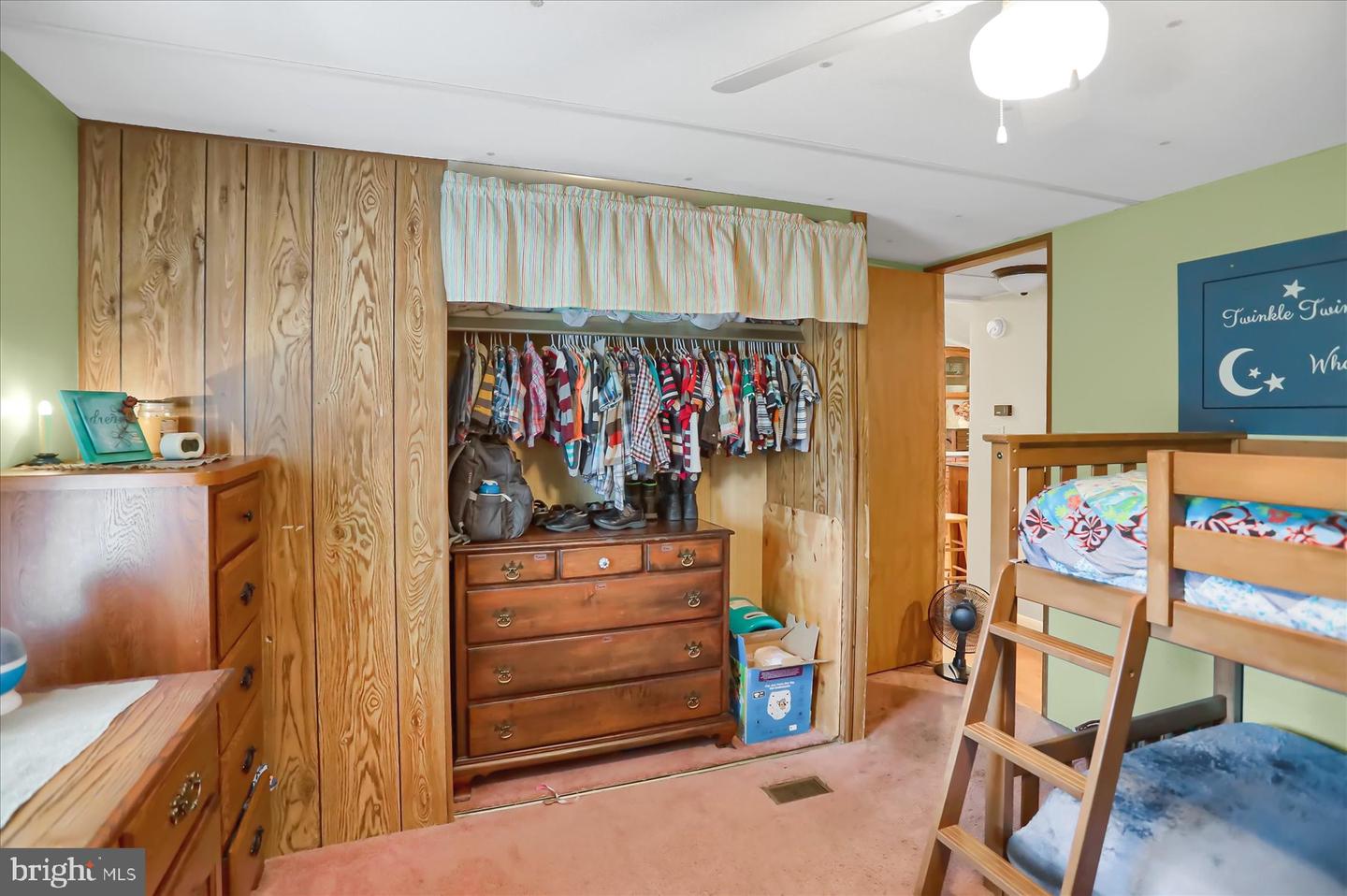 79 Grand St Property Photo 23