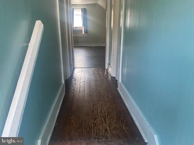 831 E Walnut Street Property Photo 12
