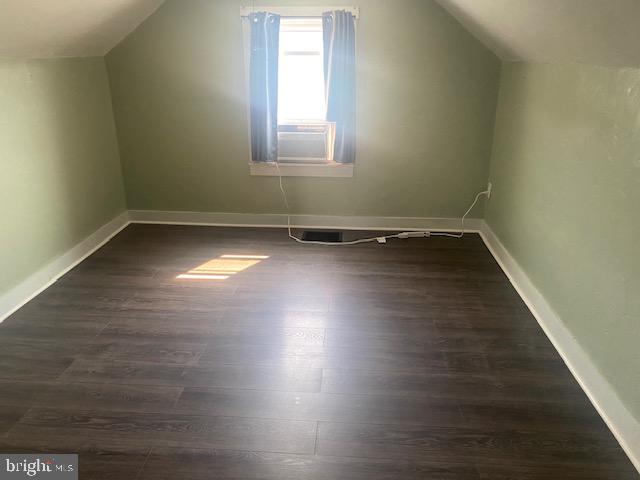 831 E Walnut Street Property Photo 14