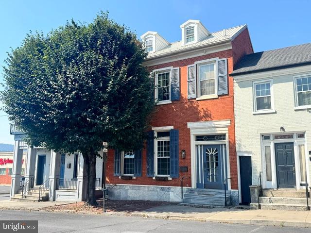 16 N Brown St Property Photo 1