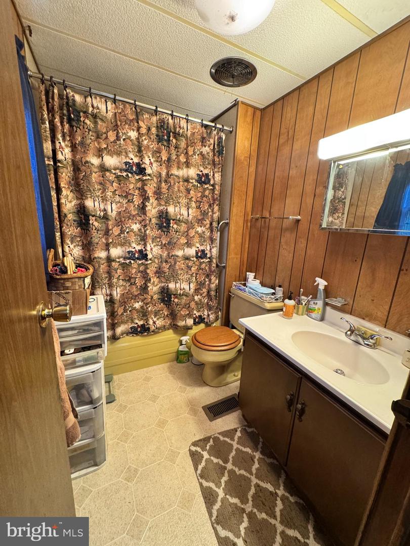 50 Randall Dr Property Photo 13