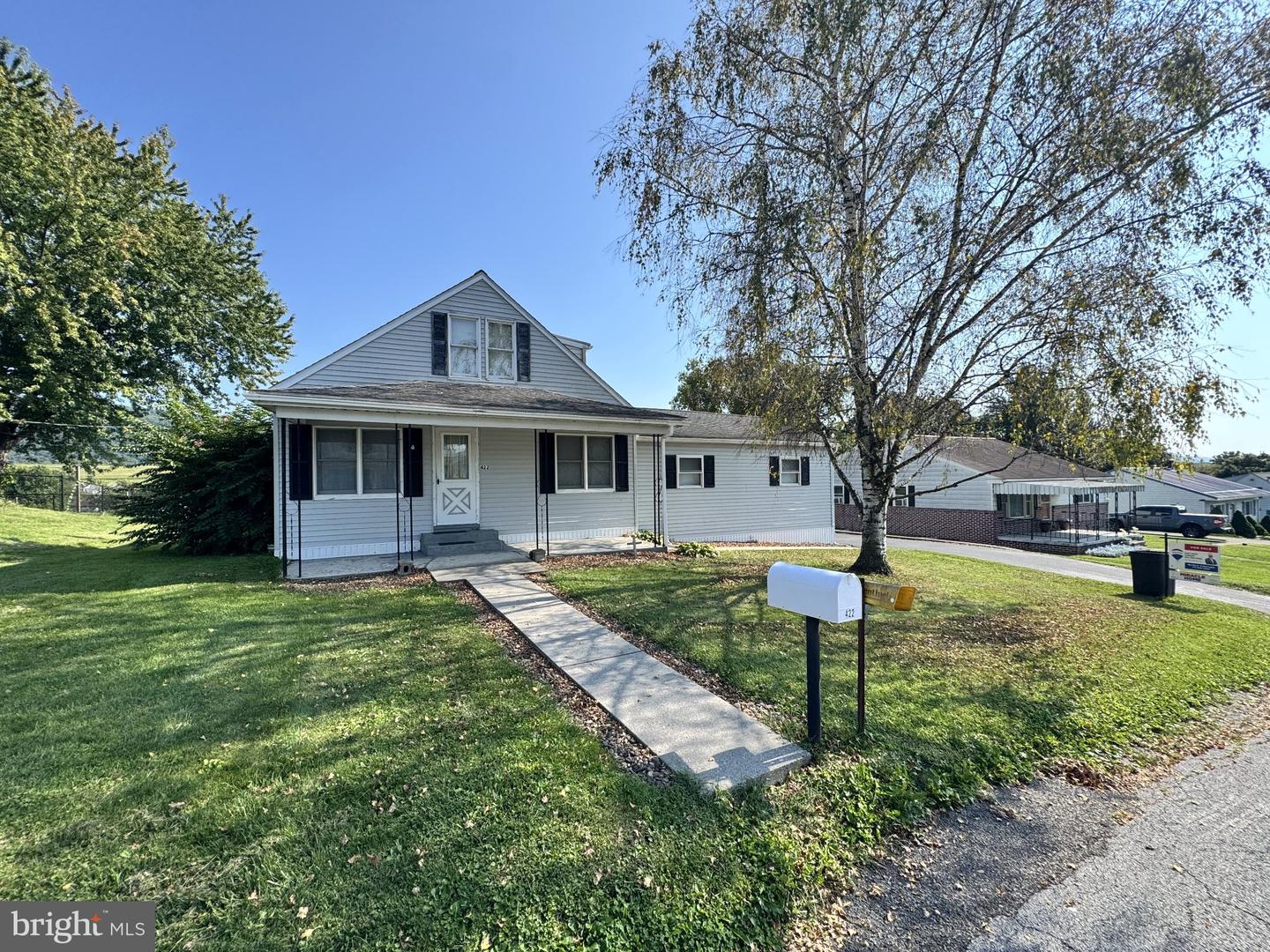 422 Princeton St Property Photo 1