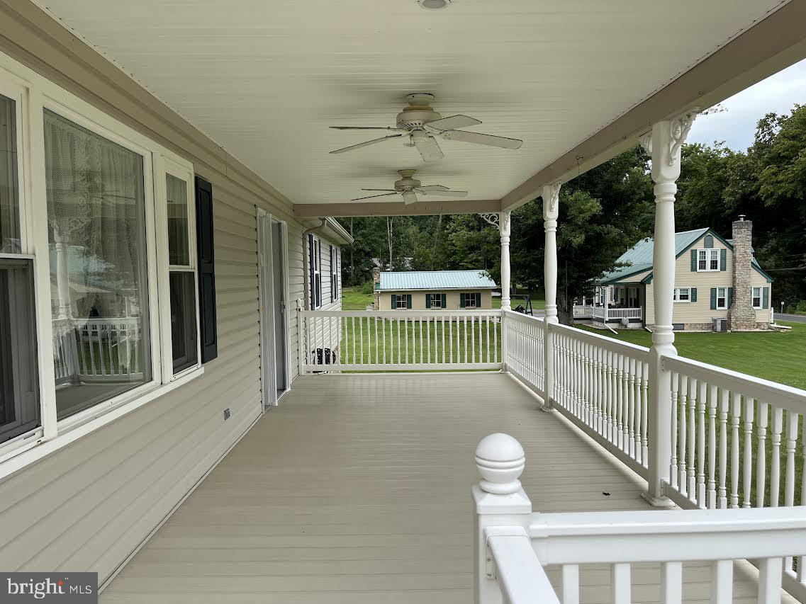230 Summit Road Property Photo 3
