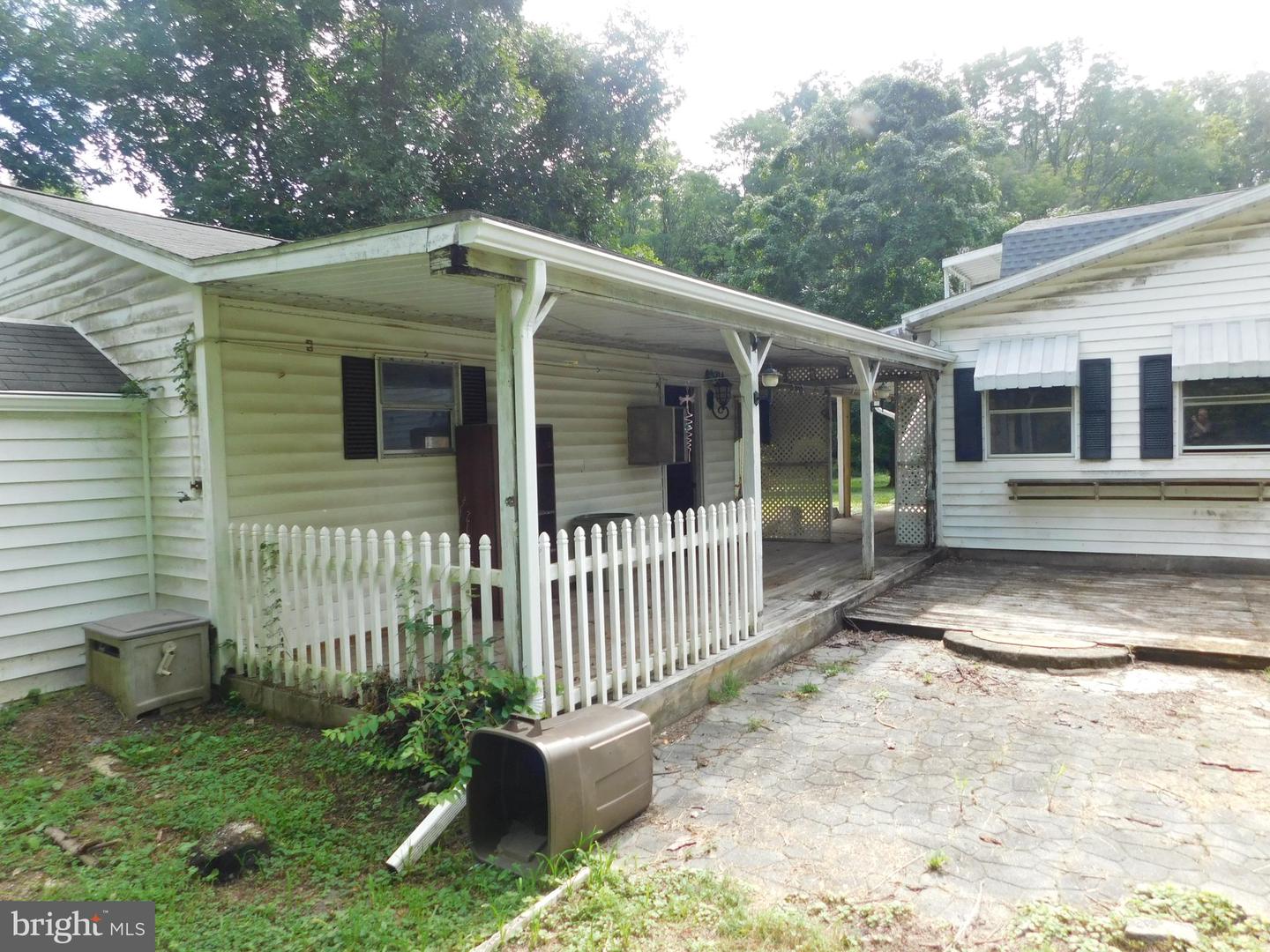 1043 Locke Mills Road Property Photo 4