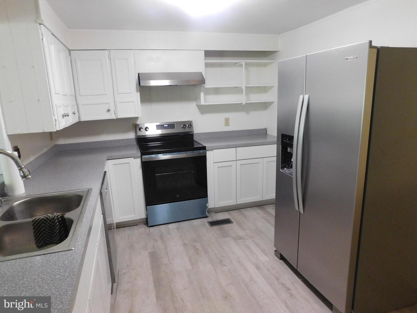 1043 Locke Mills Road Property Photo 7