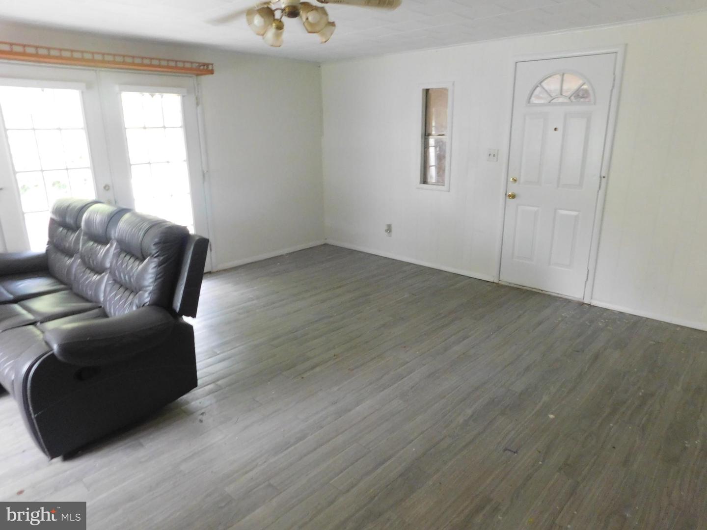 1043 Locke Mills Road Property Photo 8