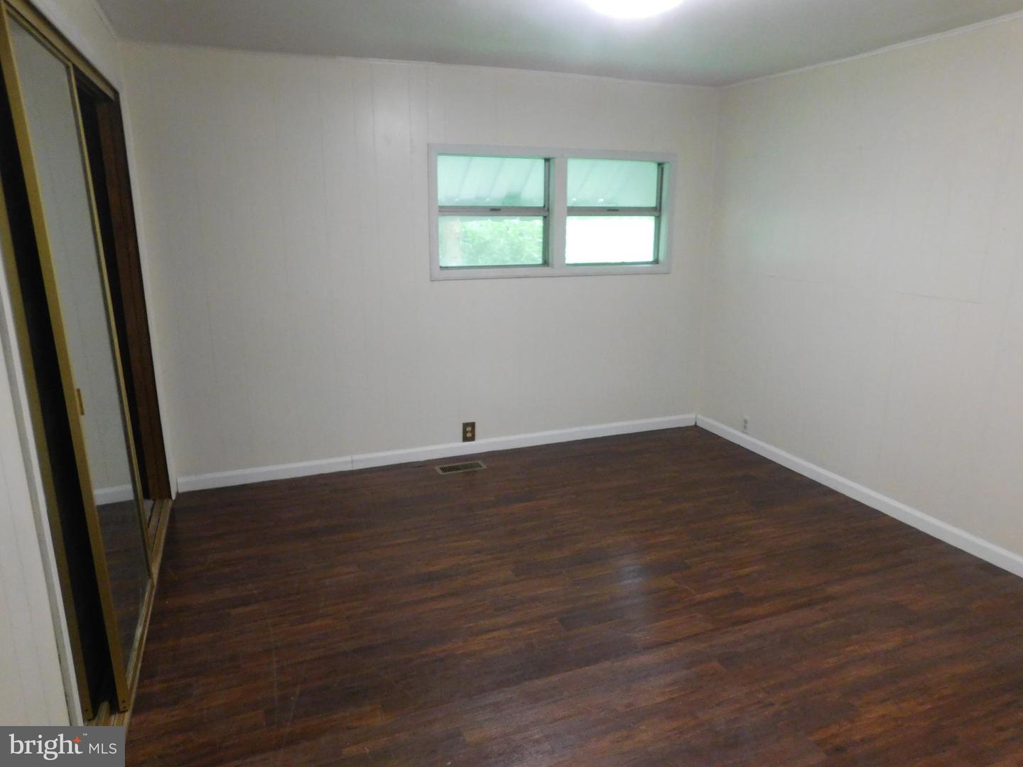 1043 Locke Mills Road Property Photo 12