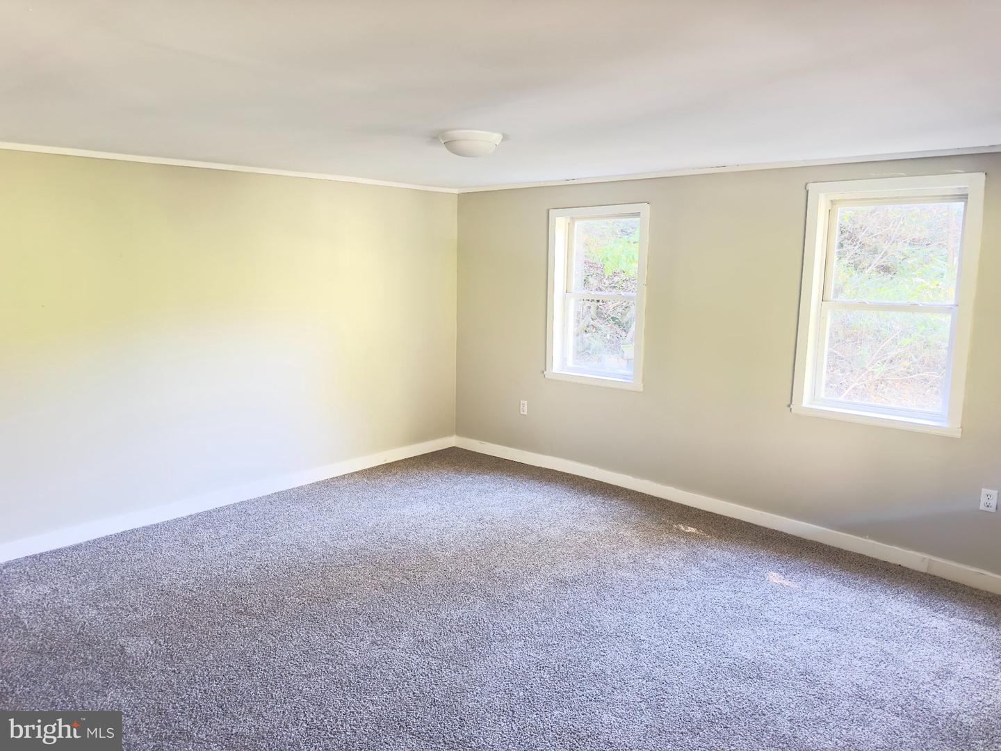 152 Hawsbrick St Property Photo 6