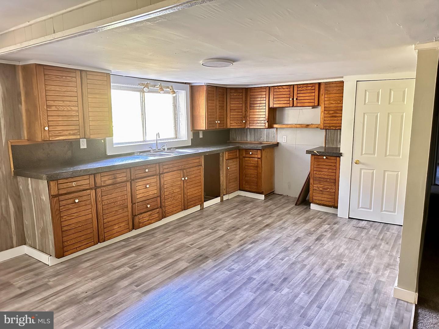 152 Hawsbrick St Property Photo 13