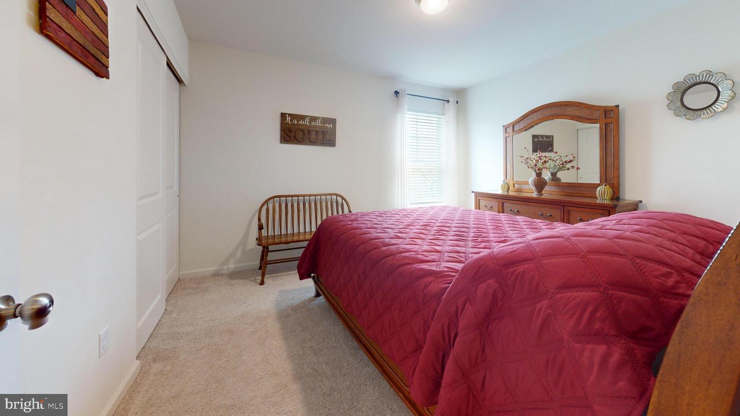 42 Cambridge Ln Property Photo 12