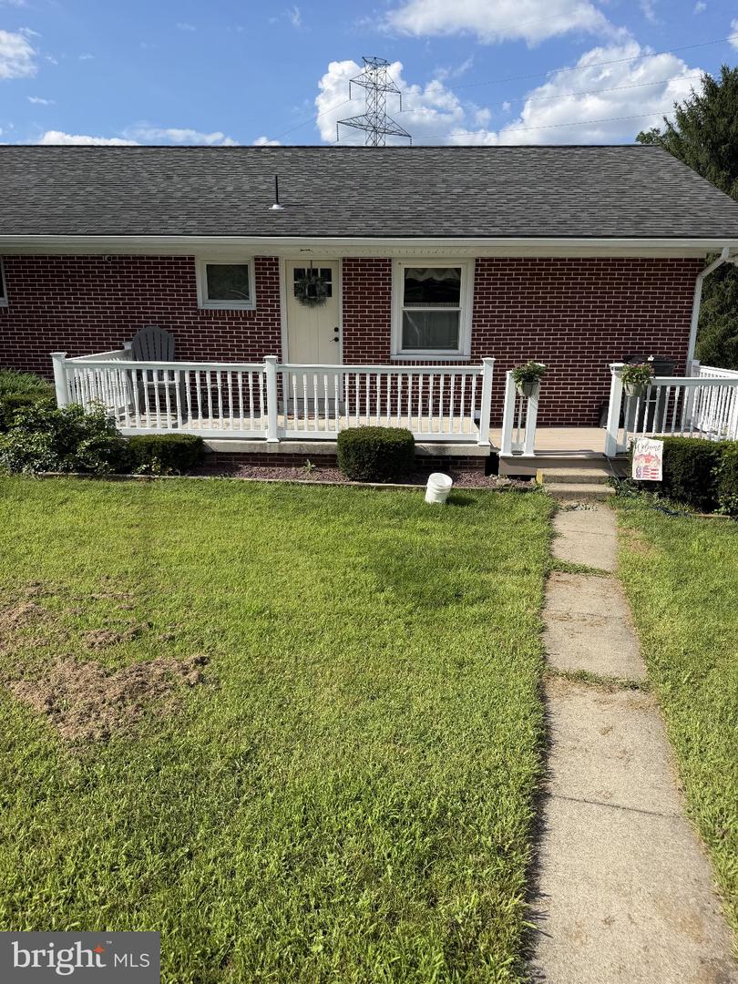 1445 Loop Rd Property Photo 1
