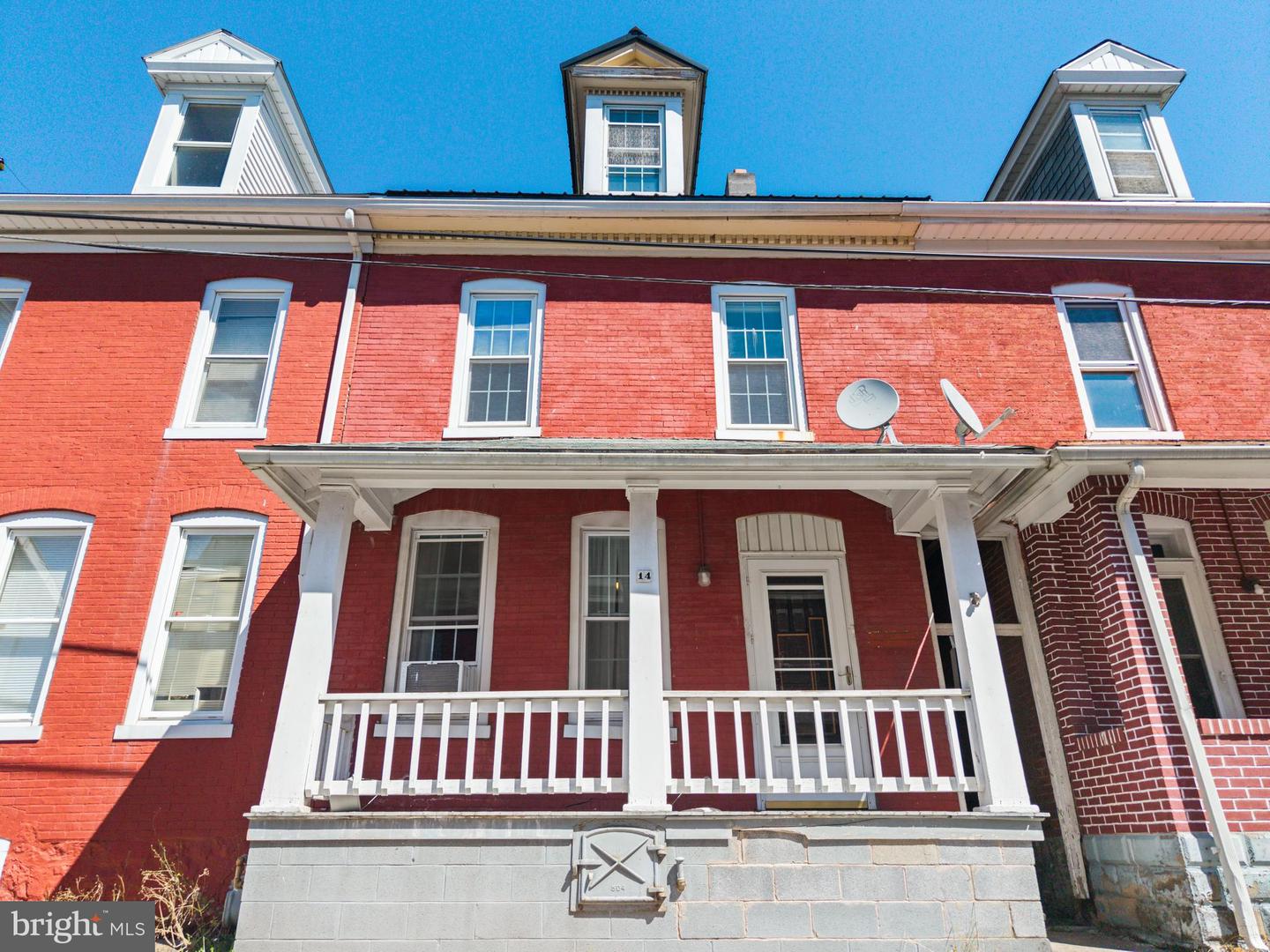 14 Marble St Property Photo 3