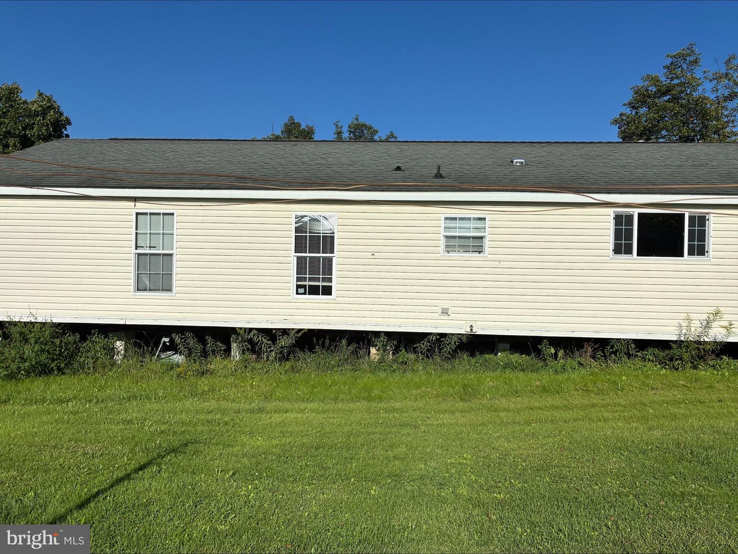 18 Maple Ave Property Photo 5