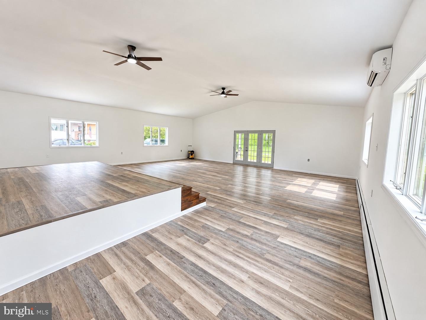 36 Poplar St Property Photo 6