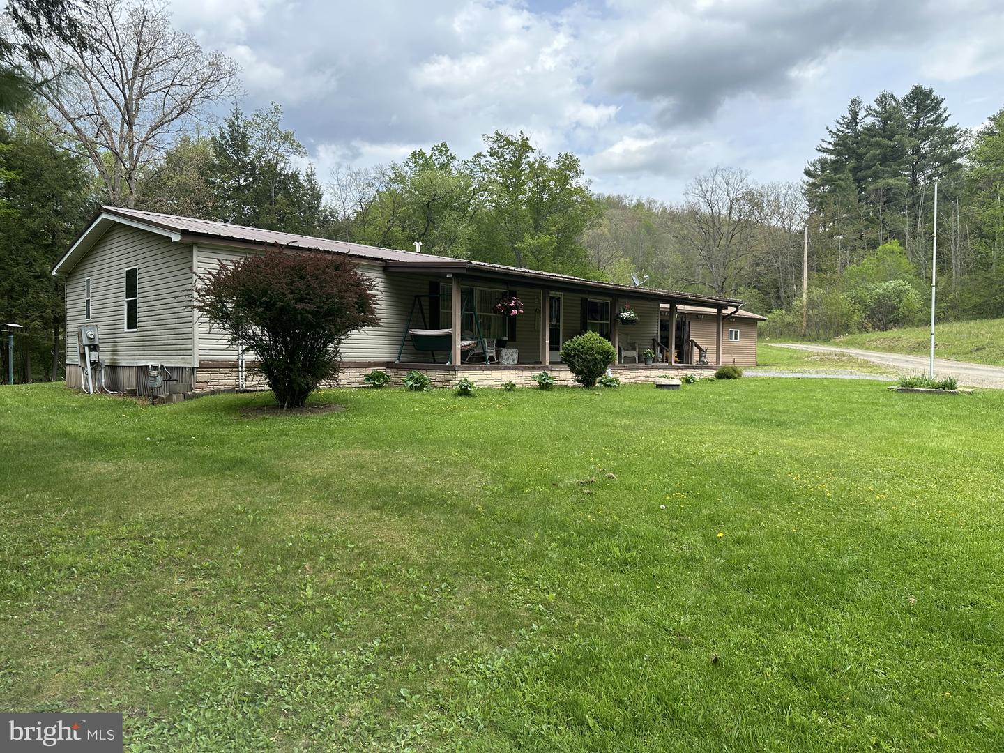 111 Rob Roy Rd Property Photo 3