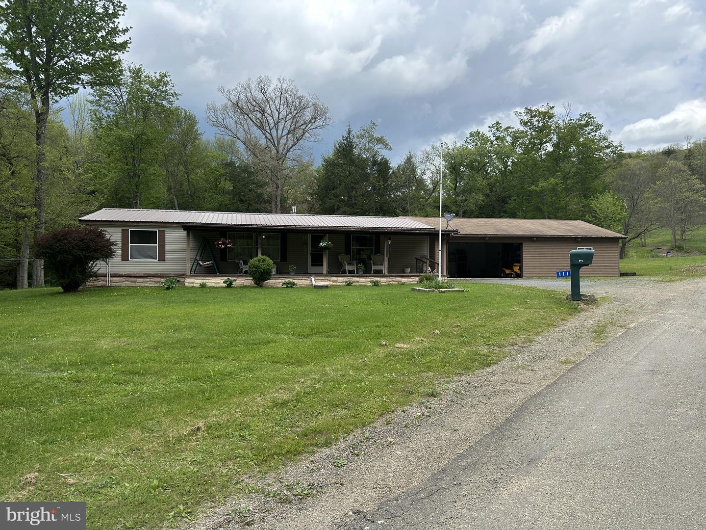 111 Rob Roy Rd Property Photo 4