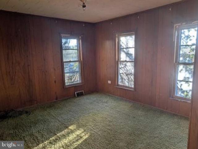 170 Elm St Property Photo 9