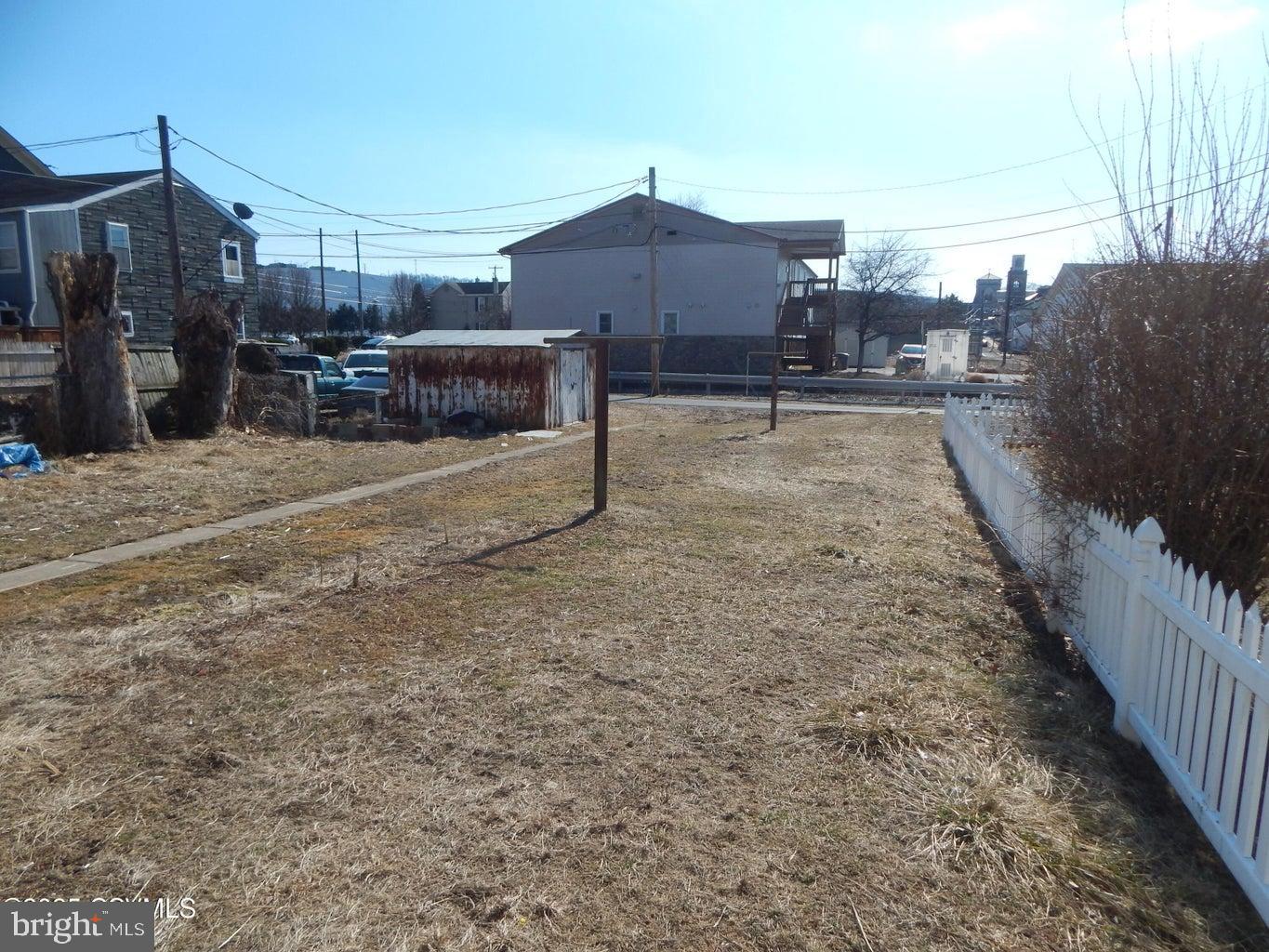 216 Lower Mulberry Property Photo 8