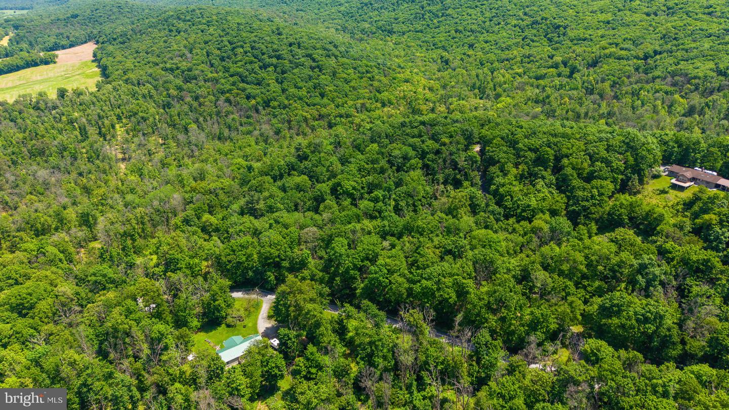 165-a Mountain Rd Property Photo 3