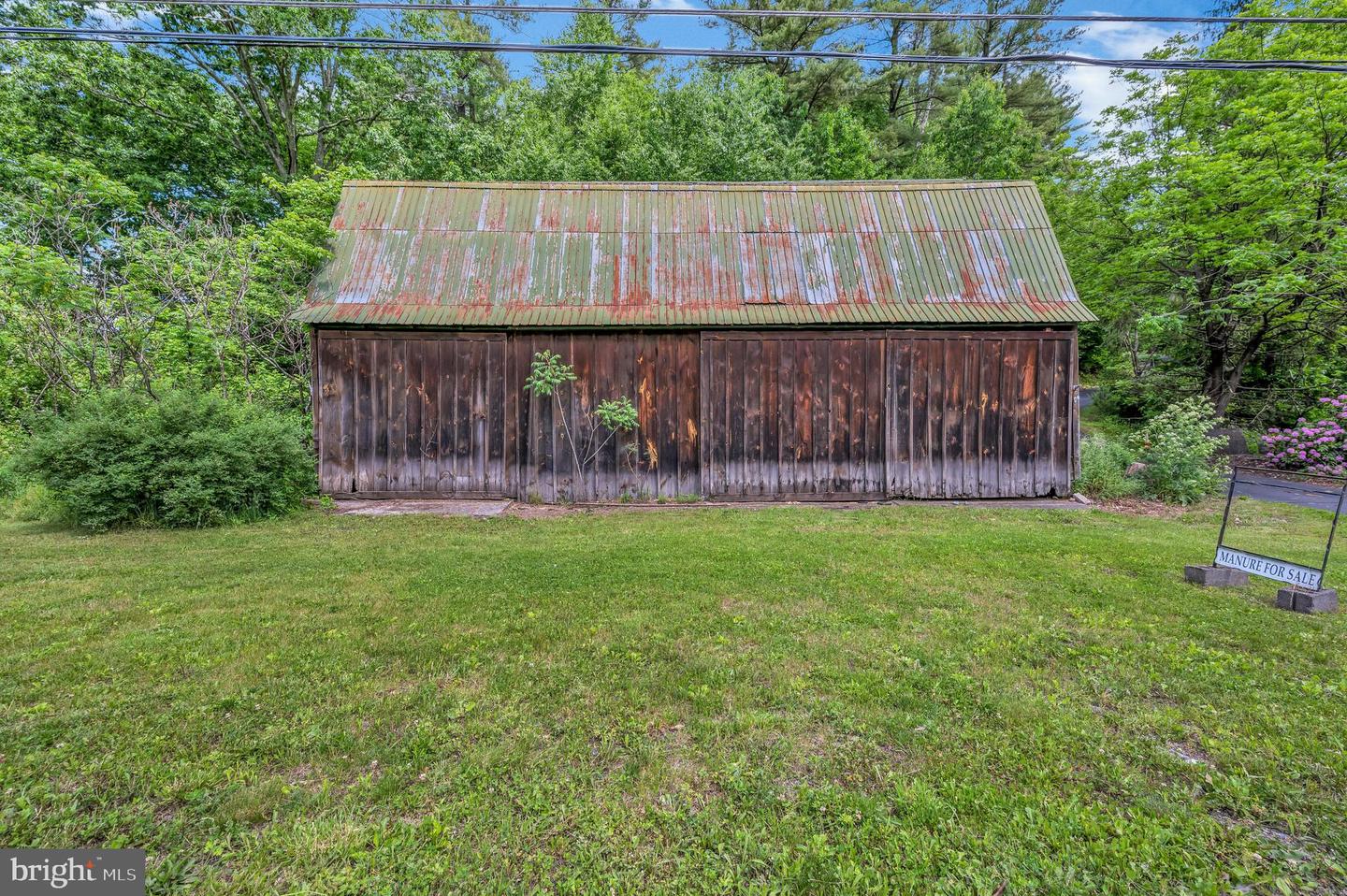 216 Merwinsburg Rd Property Photo 91