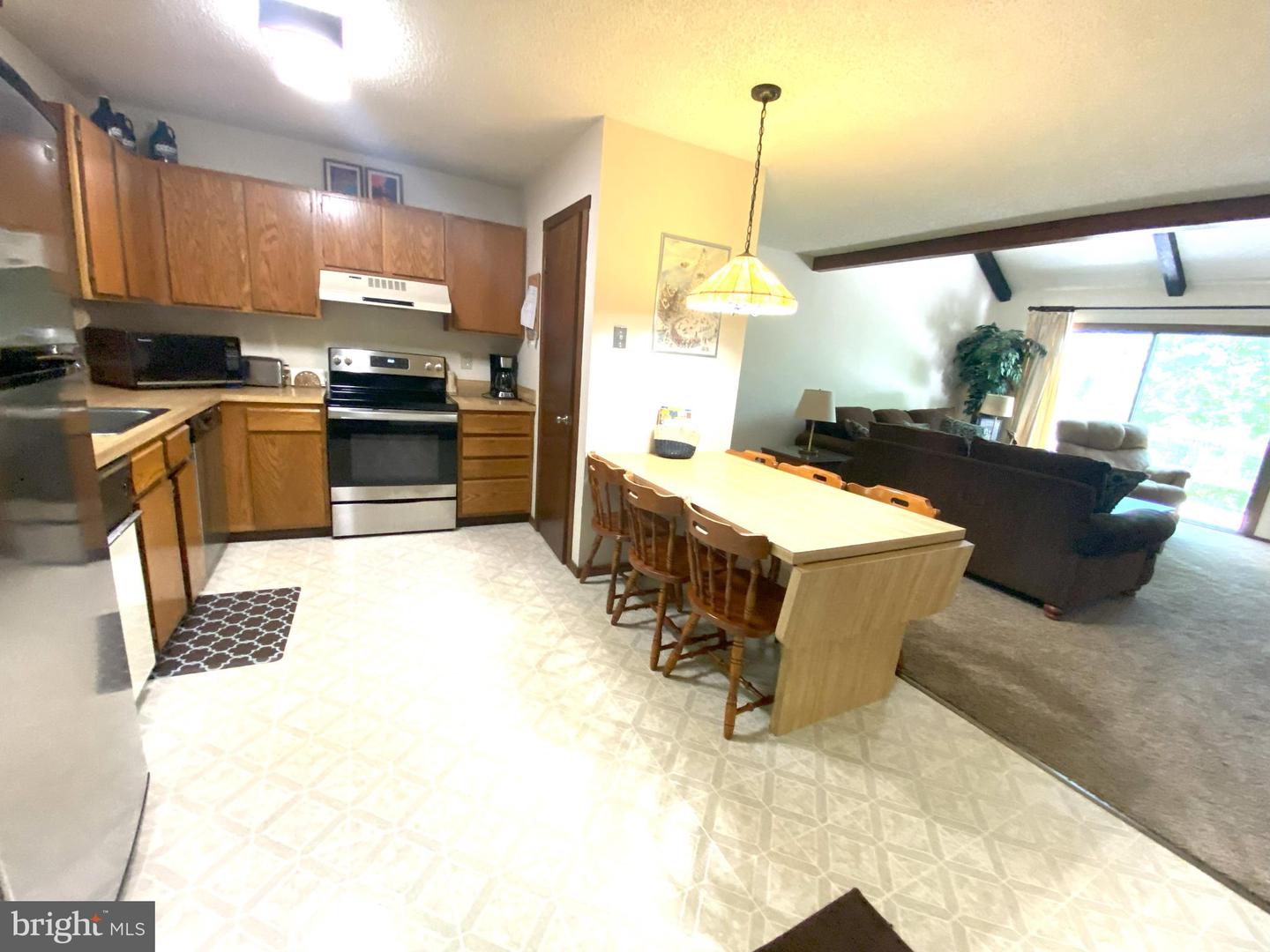 182 Upper Village Way Property Photo 6