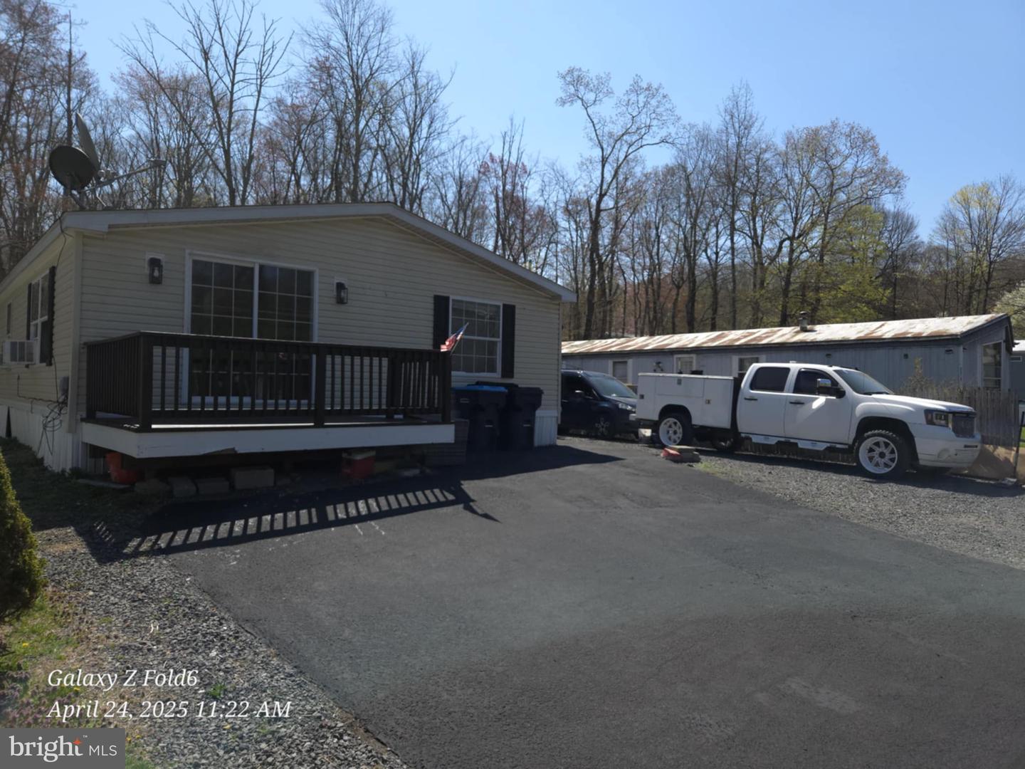 2612 Oakwood Court Property Photo 1