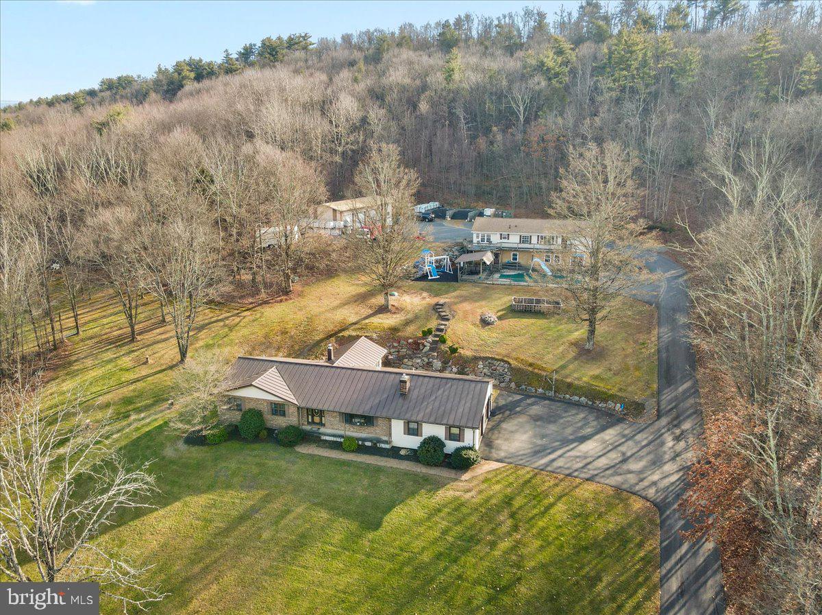 219 Stone Row Dr Property Photo 4