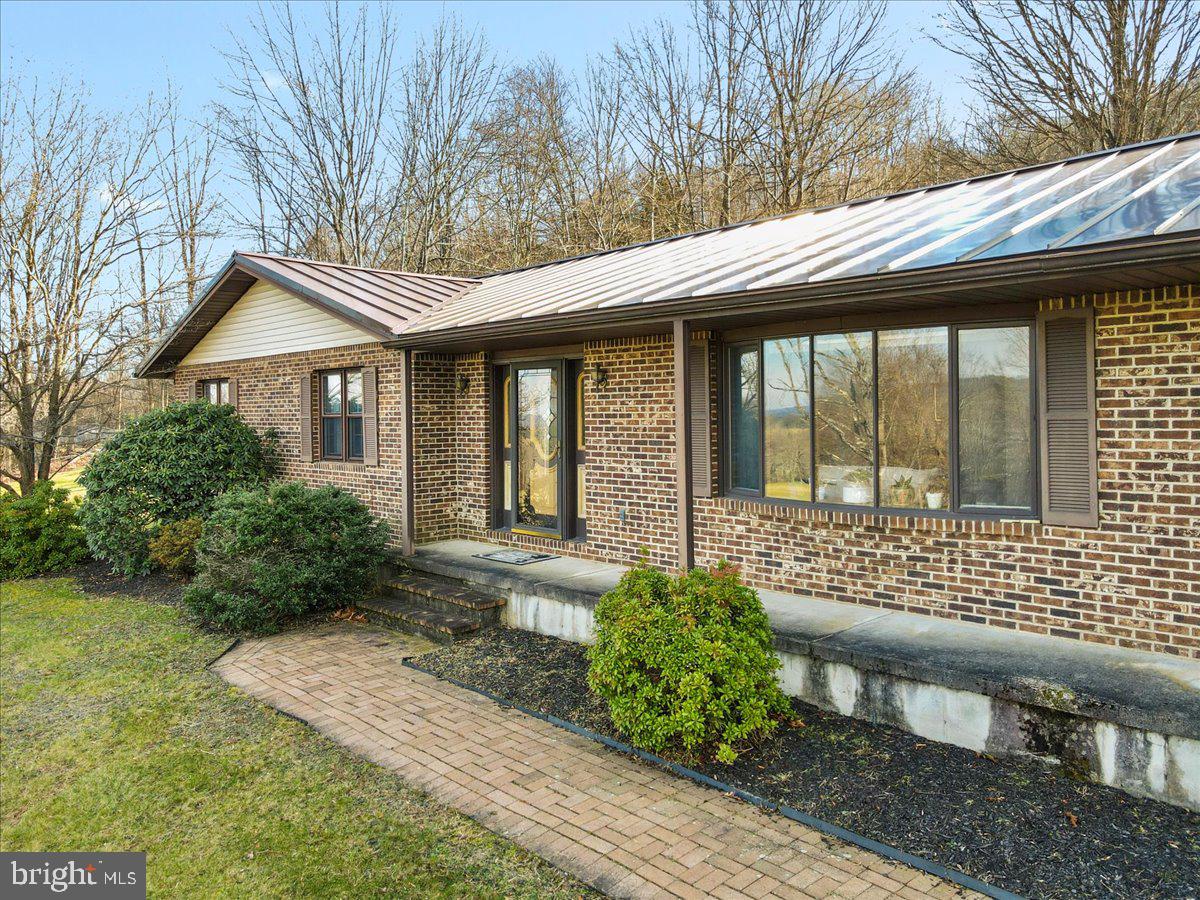 219 Stone Row Dr Property Photo 7