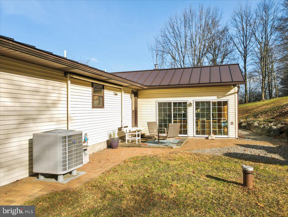 219 Stone Row Dr Property Photo 42