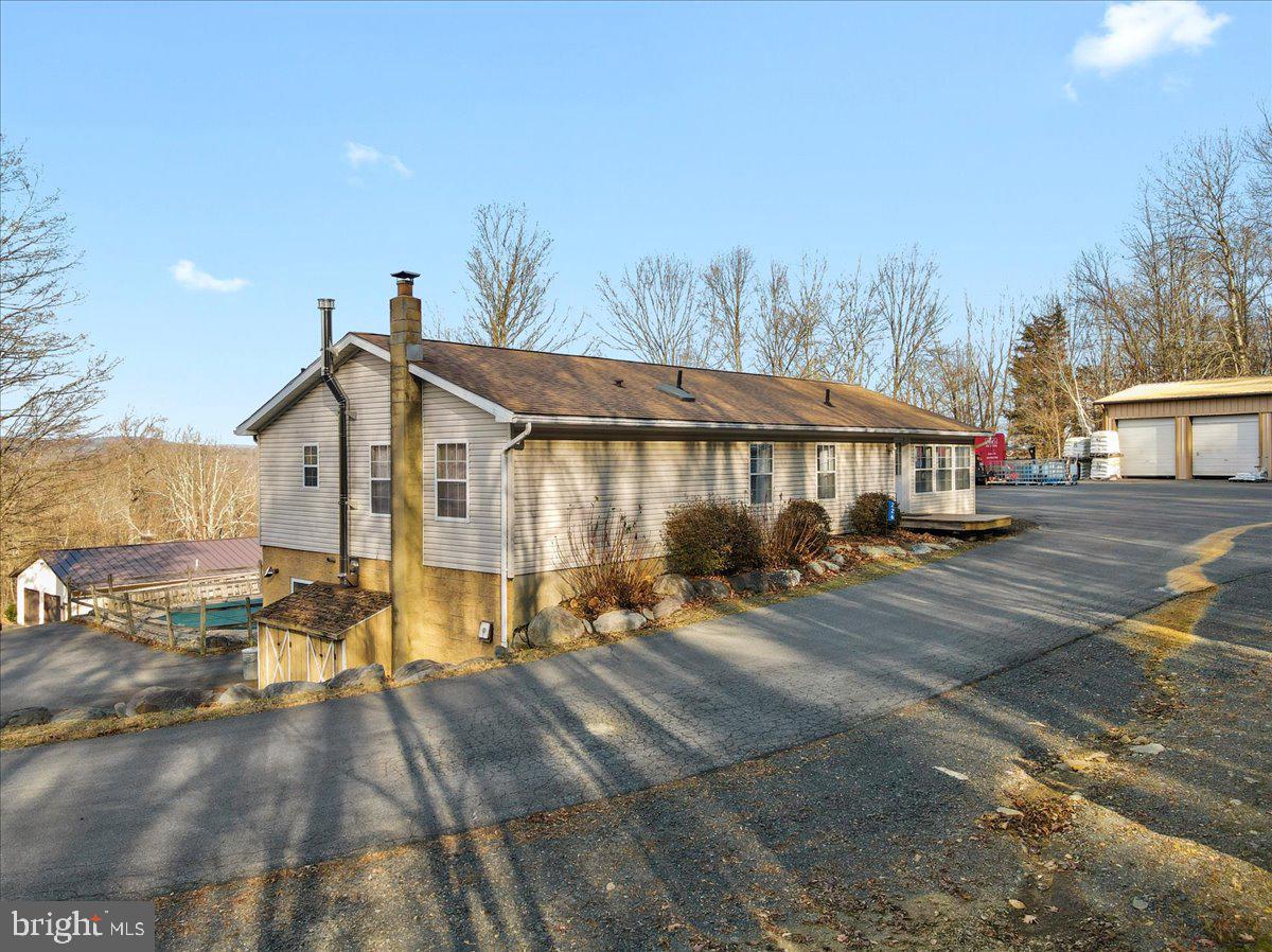 219 Stone Row Dr Property Photo 43