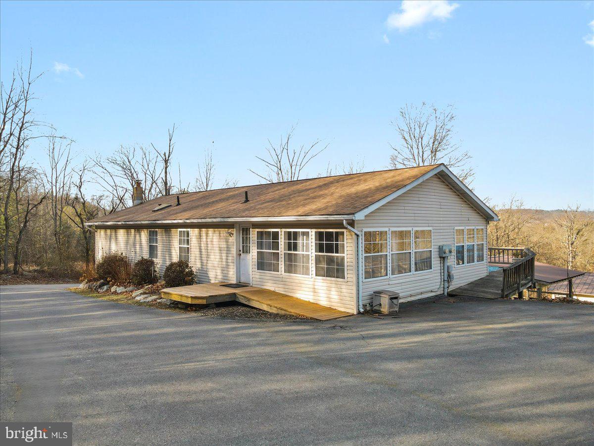219 Stone Row Dr Property Photo 44