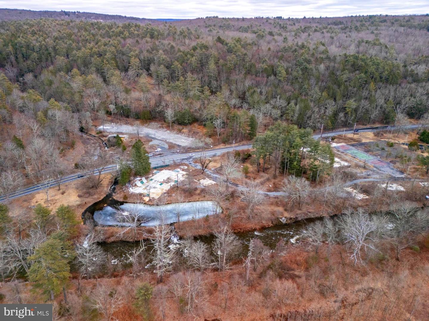 2480 Paradise Trail Property Photo 5