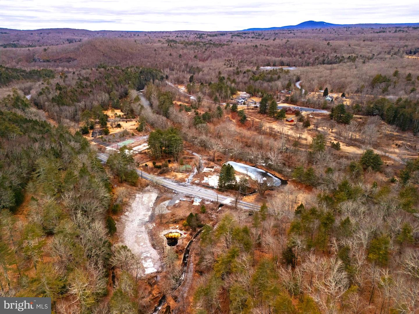 2480 Paradise Trail Property Photo 18