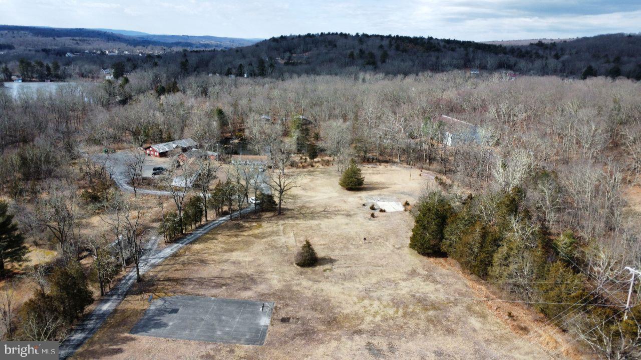 174 Sports Camp Rd Property Photo 4