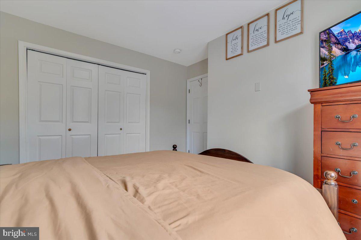 5647 Pembrook Dr Property Photo 35