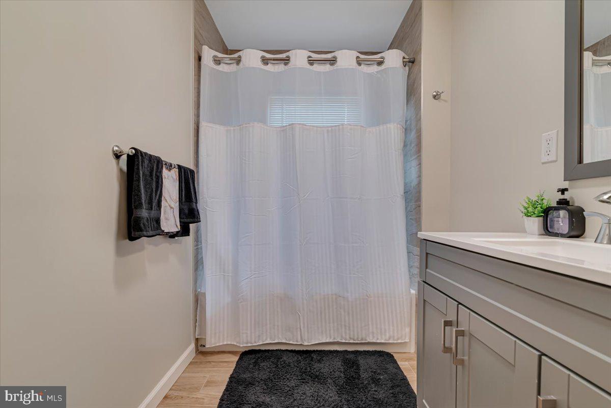 5647 Pembrook Dr Property Photo 37