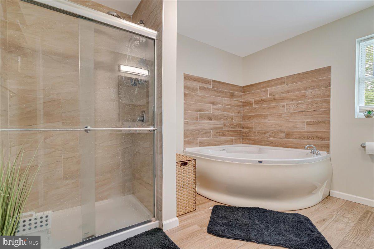 5647 Pembrook Dr Property Photo 42