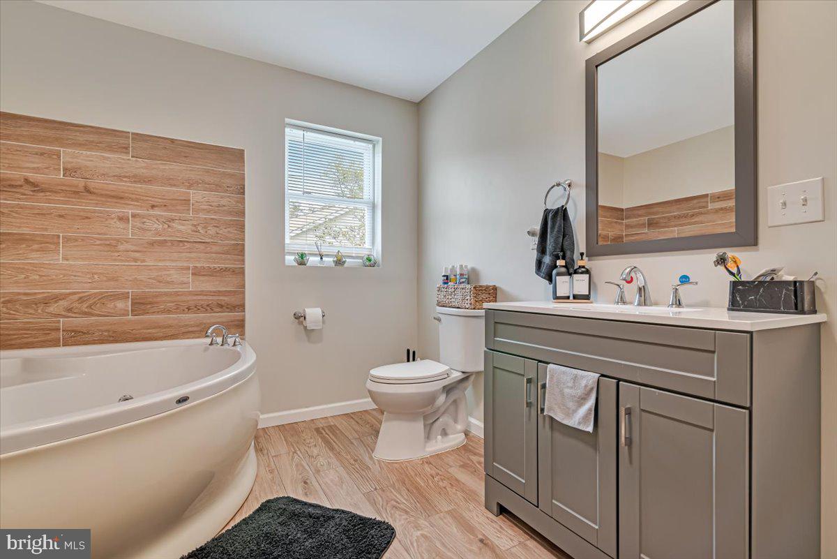 5647 Pembrook Dr Property Photo 43