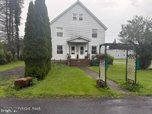 1103 Mill St Property Photo 2