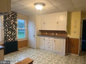 1103 Mill St Property Photo 6