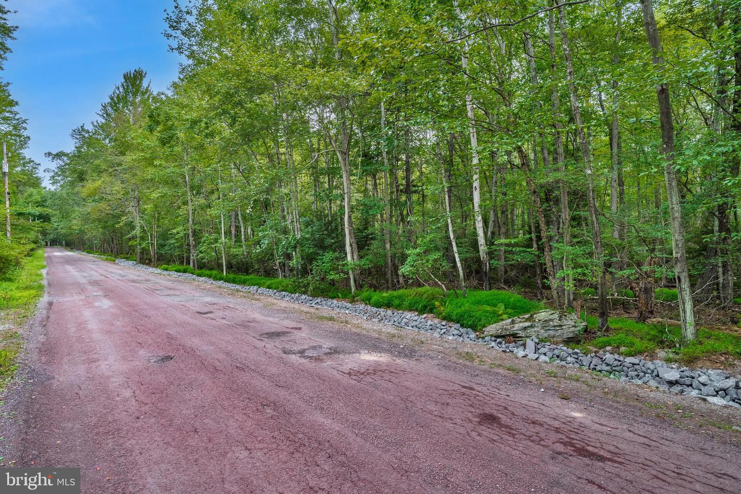 812 Beaver Run Property Photo 3