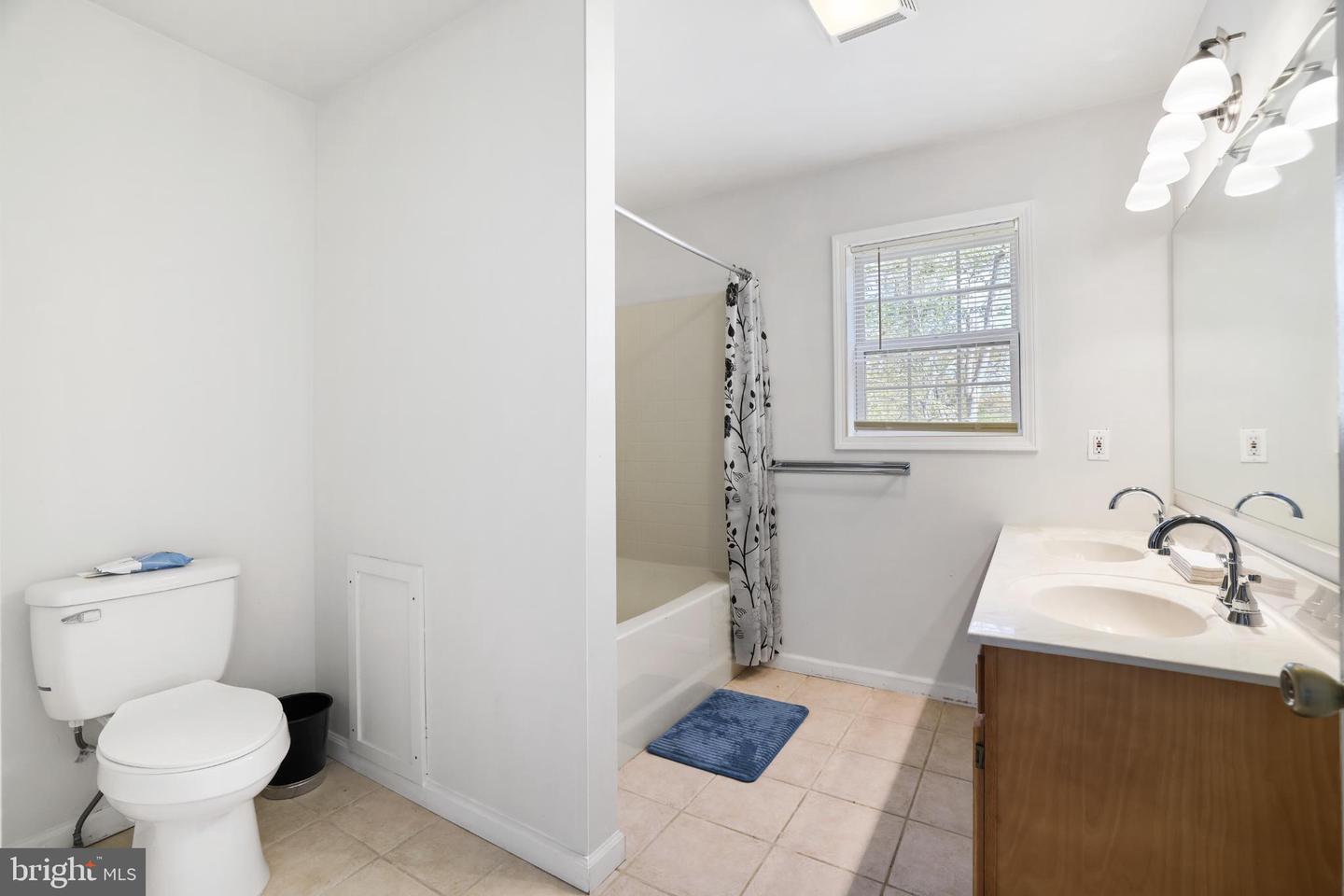 9839 Deerwood Dr Property Photo 31