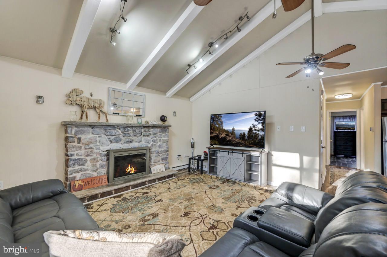 124 Fern Ridge Rd Property Photo 10