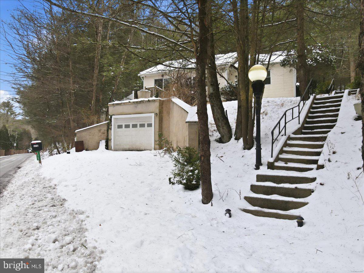 172 Evergreen Hollow Rd Property Photo 3