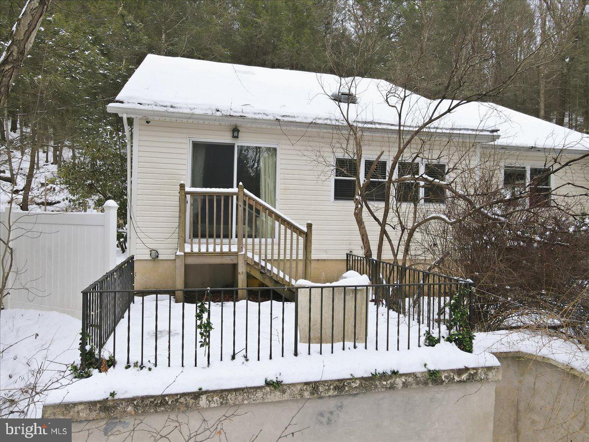 172 Evergreen Hollow Rd Property Photo 7