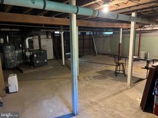 339 E Brown St Property Photo 21