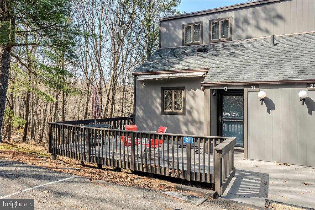 31 Middle Village Way Property Photo 3