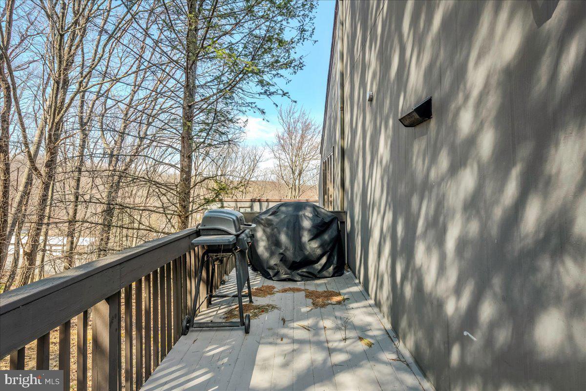 31 Middle Village Way Property Photo 7